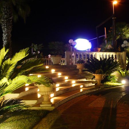 Hotel Mediterraneo Porto Cesareo Exterior foto