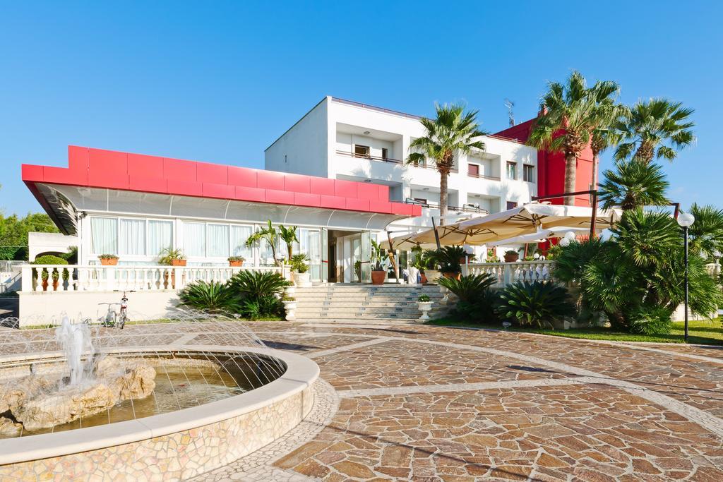 Hotel Mediterraneo Porto Cesareo Exterior foto