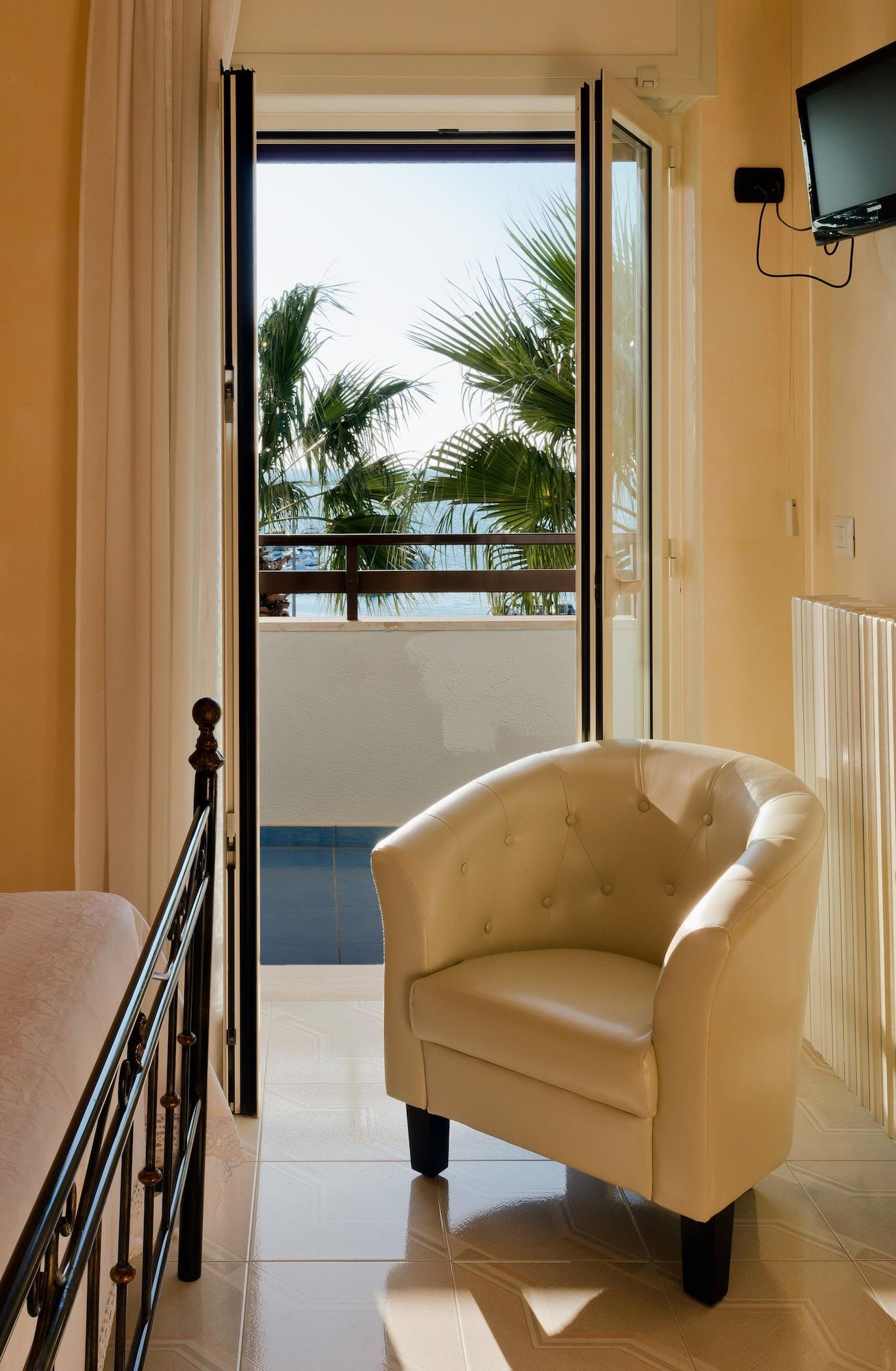 Hotel Mediterraneo Porto Cesareo Exterior foto
